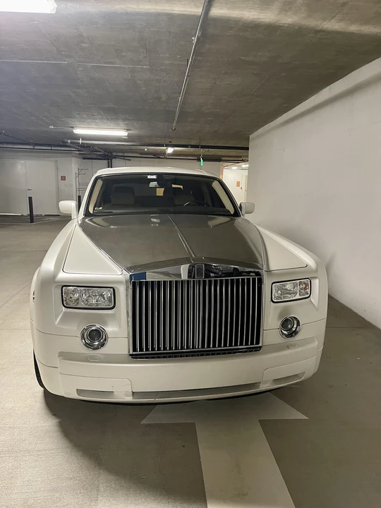 2004 Rolls-Royce Phantom VII - Image 23 of 31