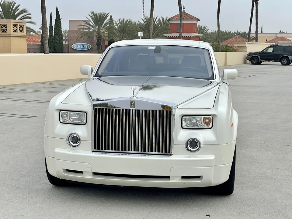 2004 Rolls-Royce Phantom VII - Image 8 of 31