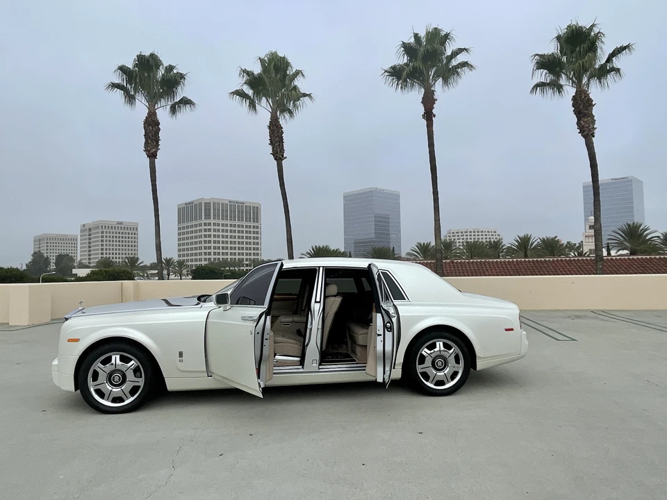 2004 Rolls-Royce Phantom VII - Image 16 of 31