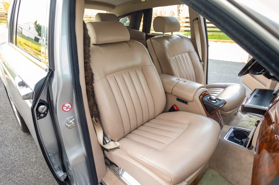 2004 Rolls-Royce Phantom VII - Image 4 of 9