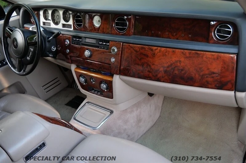 2004 Rolls-Royce Phantom VII - Image 18 of 21