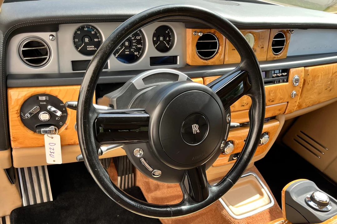 2004 Rolls-Royce Phantom VII - Image 24 of 31
