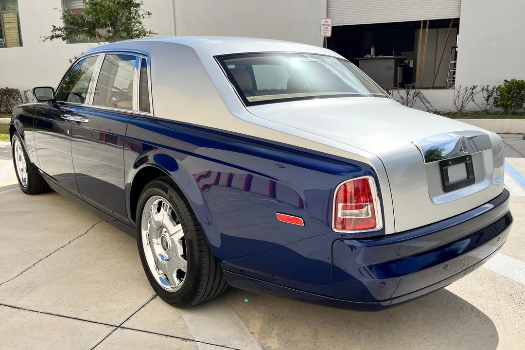 2004 Rolls-Royce Phantom VII - Image 4 of 31