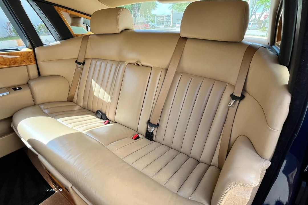 2004 Rolls-Royce Phantom VII - Image 26 of 31