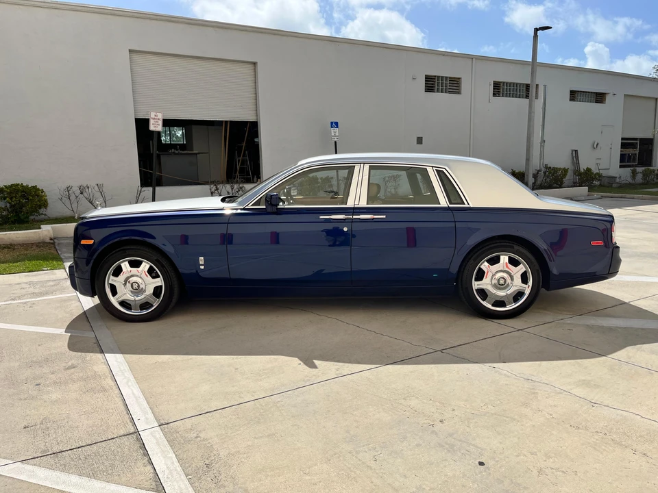 2004 Rolls-Royce Phantom VII - Image 9 of 31