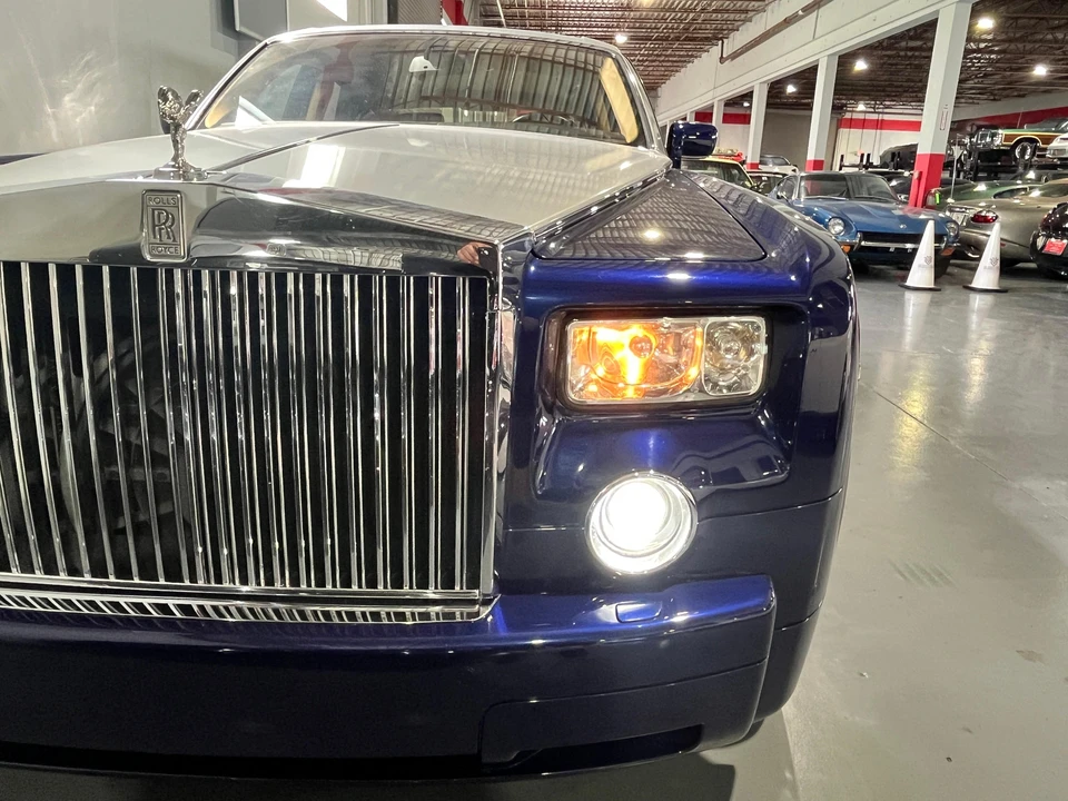 2004 Rolls-Royce Phantom VII - Image 17 of 31