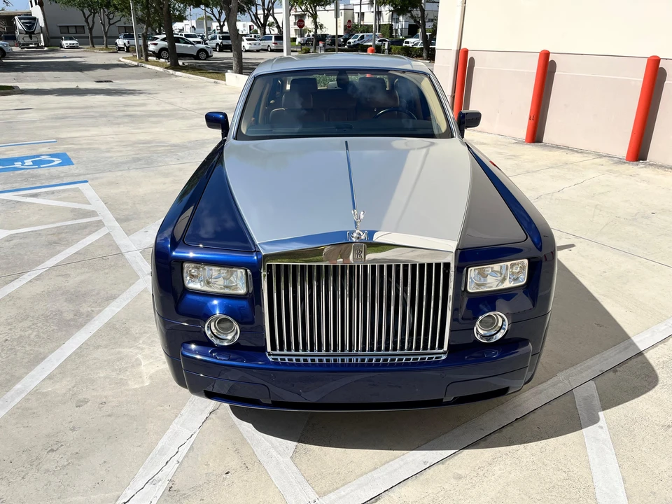 2004 Rolls-Royce Phantom VII - Image 7 of 31