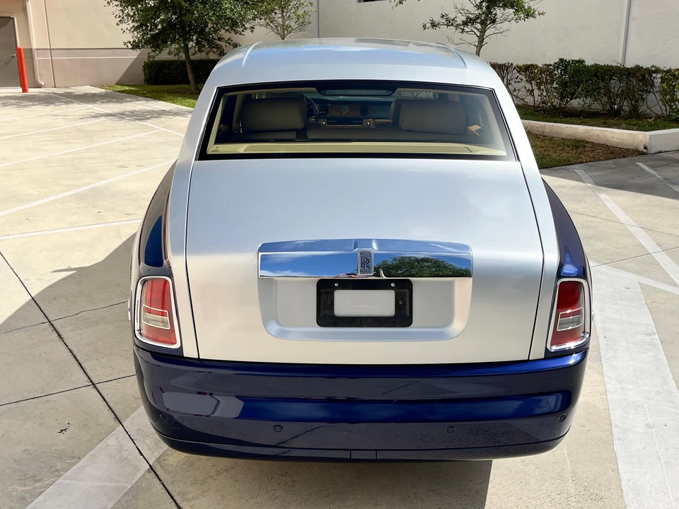 2004 Rolls-Royce Phantom VII - Image 12 of 31