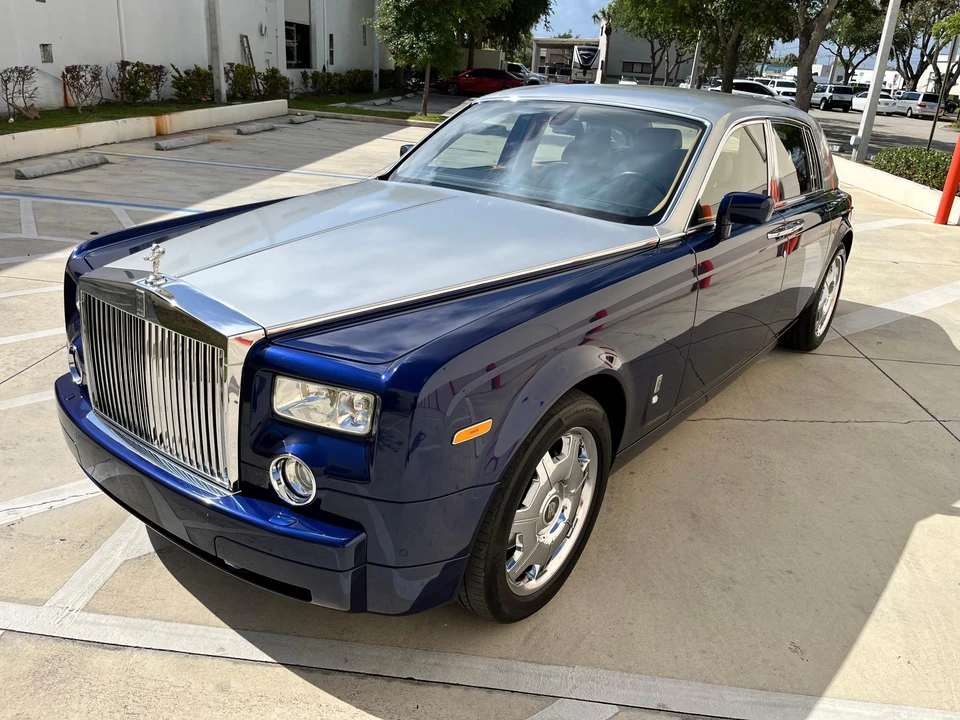 2004 Rolls-Royce Phantom VII - Image 8 of 31