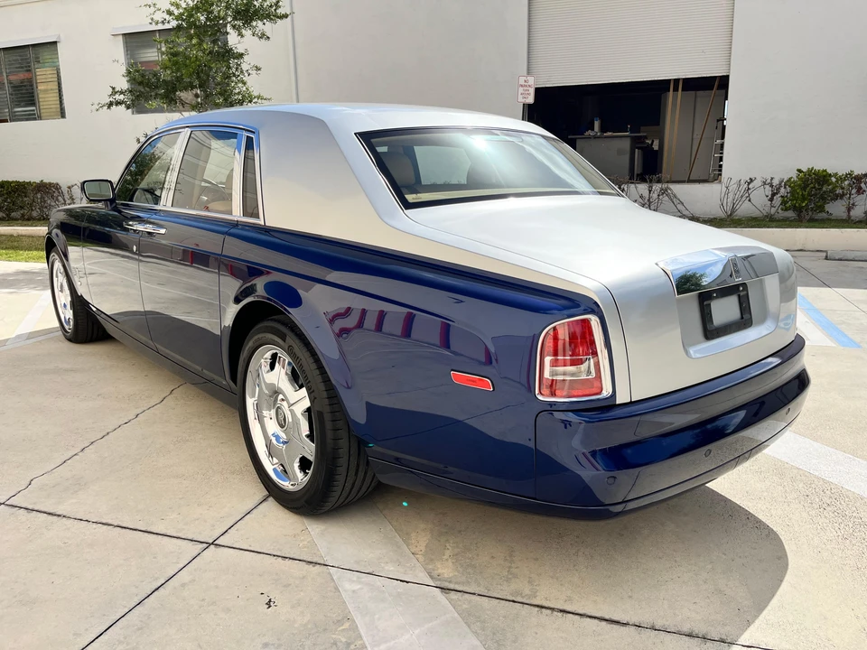 2004 Rolls-Royce Phantom VII - Image 10 of 31