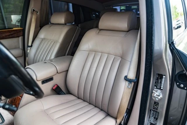 2004 Rolls-Royce Phantom VII - Image 23 of 31