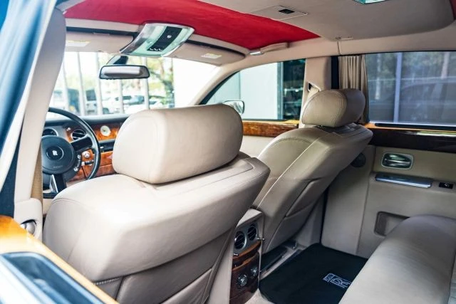 2004 Rolls-Royce Phantom VII - Image 26 of 31