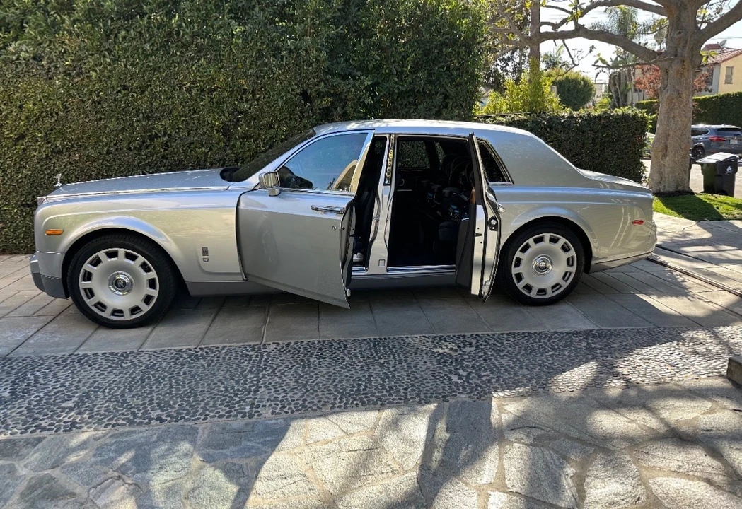 2004 Rolls-Royce Phantom VII - Image 7 of 18