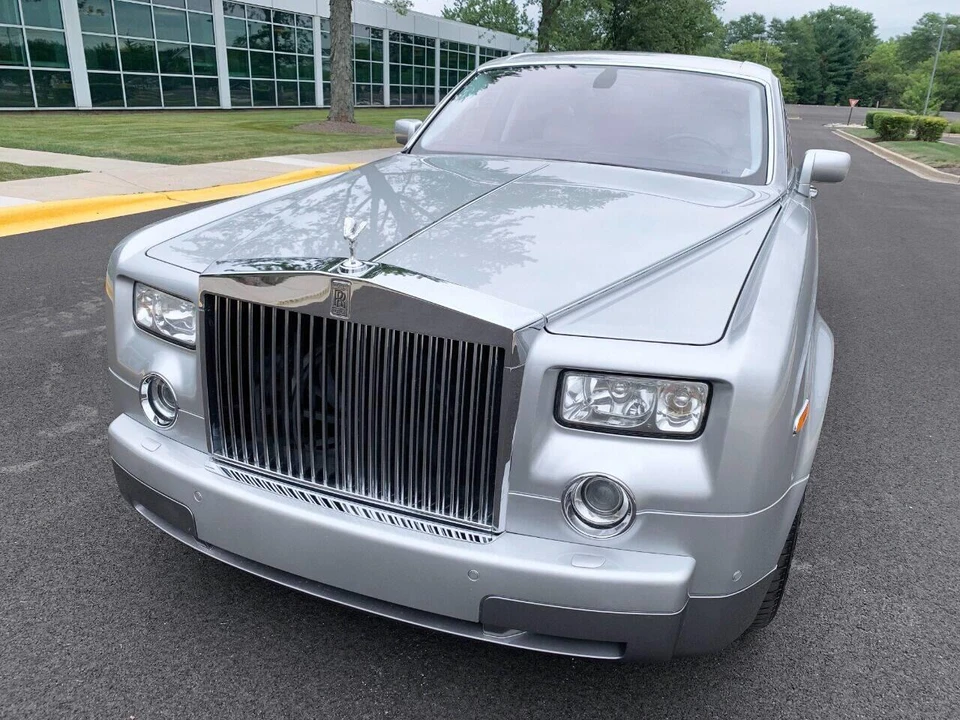 2004 Rolls-Royce Phantom VII - Image 8 of 31