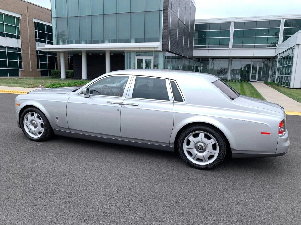 2004 Rolls-Royce Phantom VII - Image 18 of 31