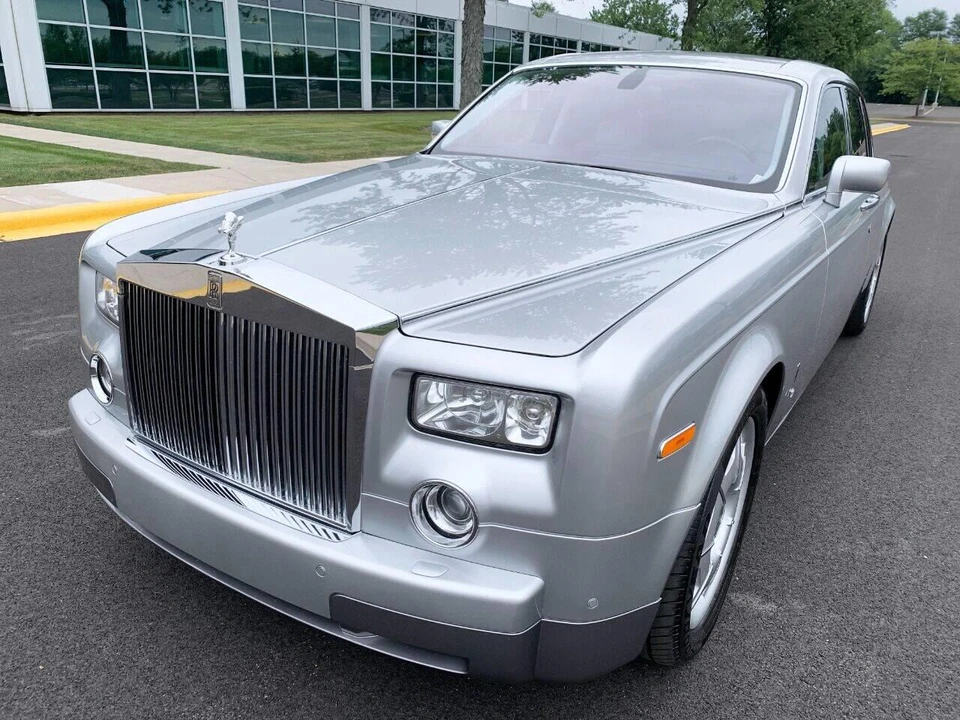 2004 Rolls-Royce Phantom VII - Image 10 of 31