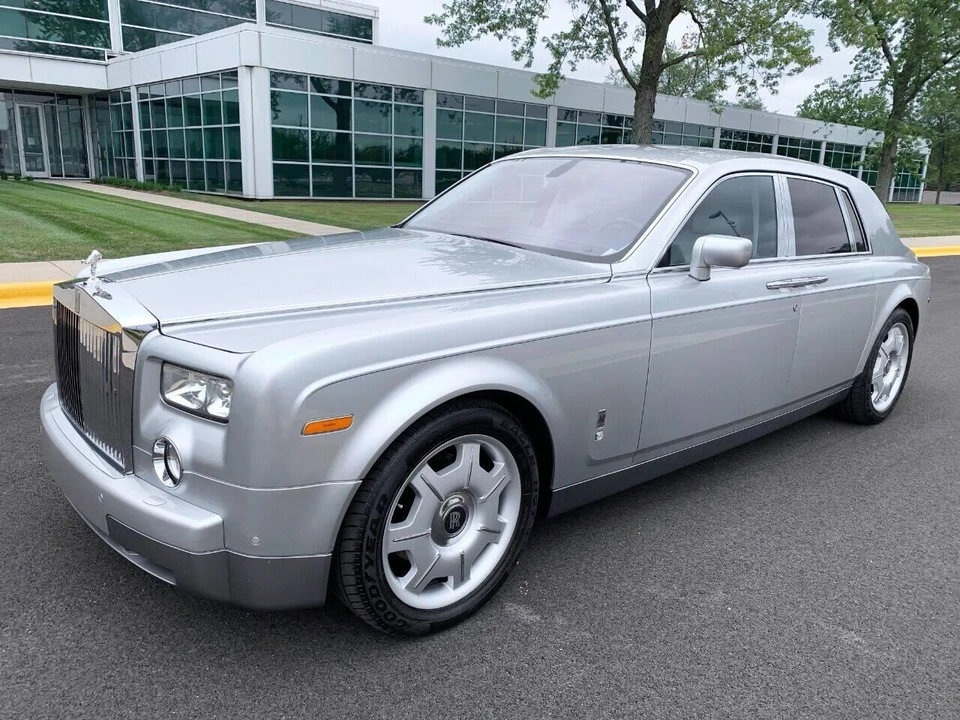 2004 Rolls-Royce Phantom VII - Image 12 of 31