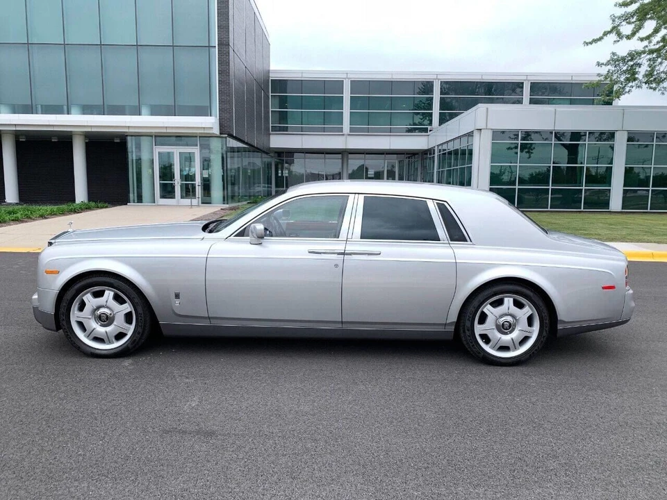 2004 Rolls-Royce Phantom VII - Image 16 of 31