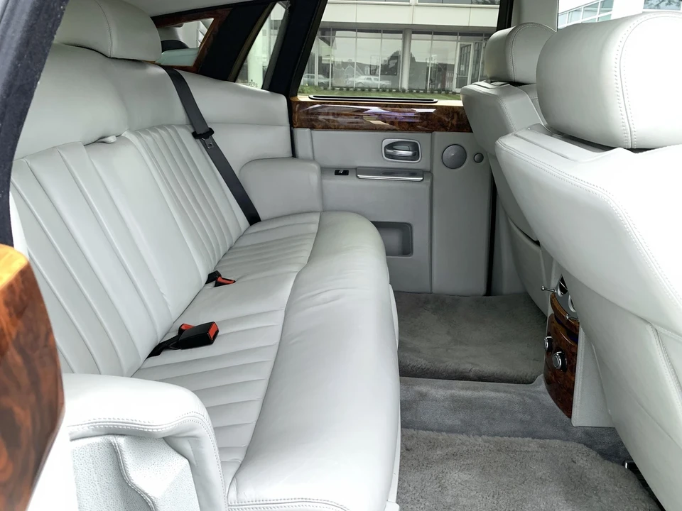 2004 Rolls-Royce Phantom VII - Image 20 of 21