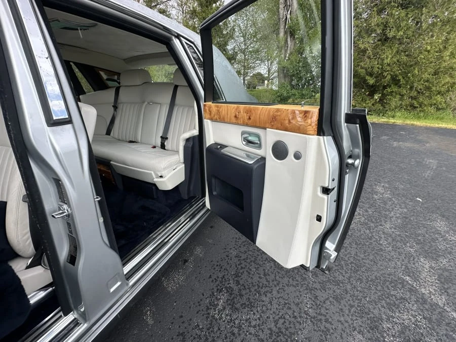 2004 Rolls-Royce Phantom VII - Image 18 of 27