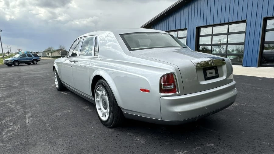 2004 Rolls-Royce Phantom VII - Image 10 of 27