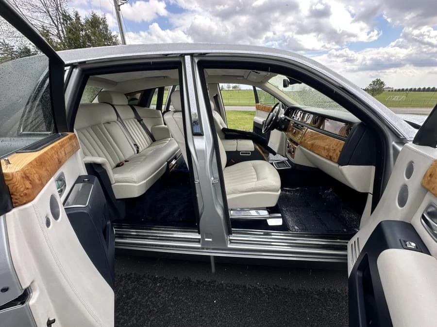 2004 Rolls-Royce Phantom VII - Image 14 of 27