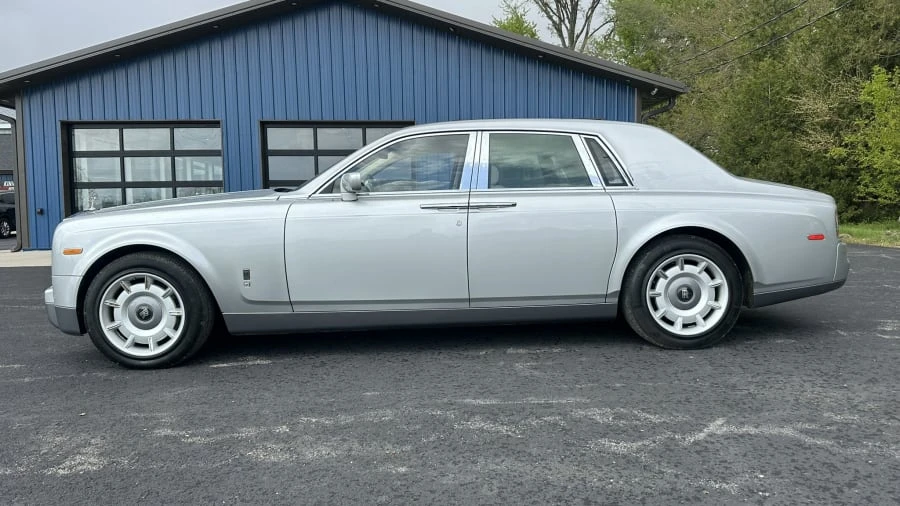 2004 Rolls-Royce Phantom VII - Image 2 of 27