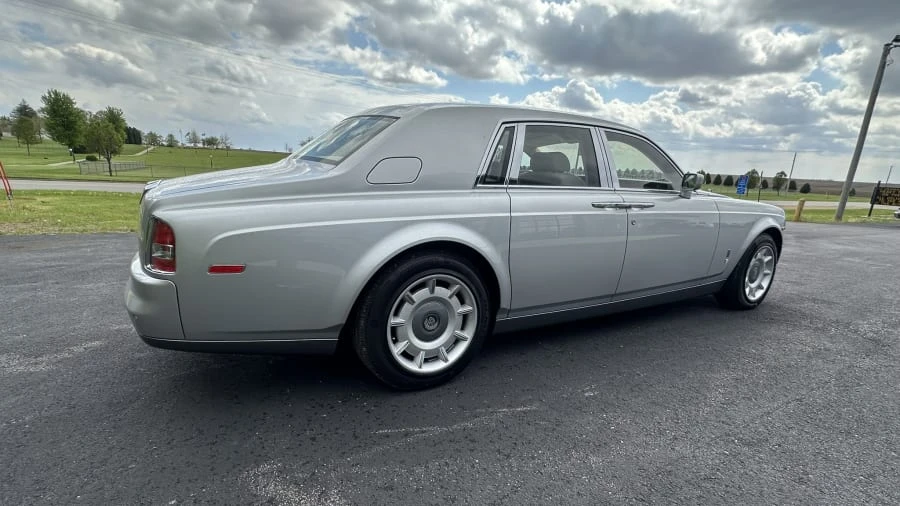 2004 Rolls-Royce Phantom VII - Image 8 of 27