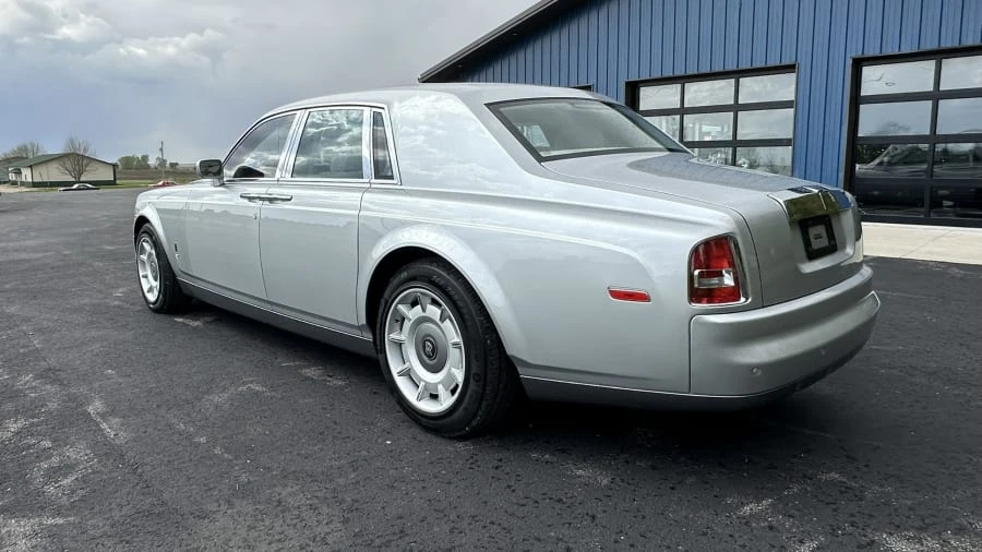 2004 Rolls-Royce Phantom VII - Image 13 of 27