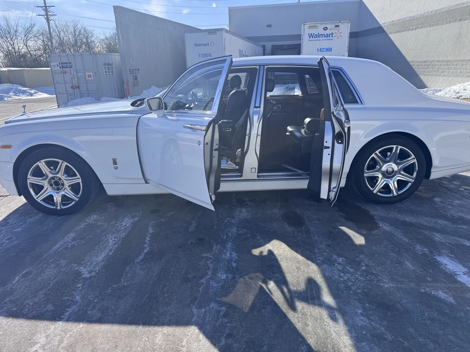 2004 Rolls-Royce Phantom VII - Image 8 of 15