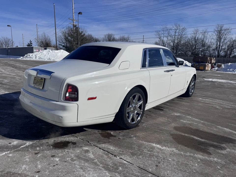 2004 Rolls-Royce Phantom VII - Image 4 of 15