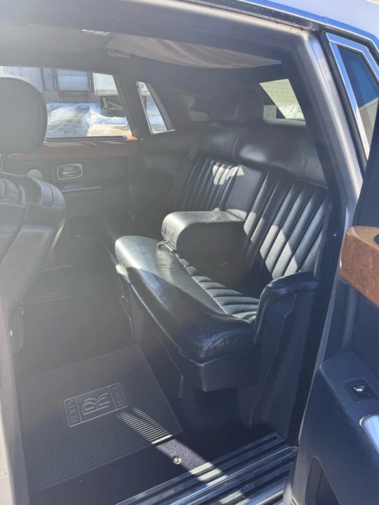 2004 Rolls-Royce Phantom VII - Image 9 of 15