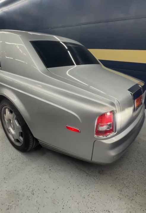 2004 Rolls-Royce Phantom VII - Image 7 of 16