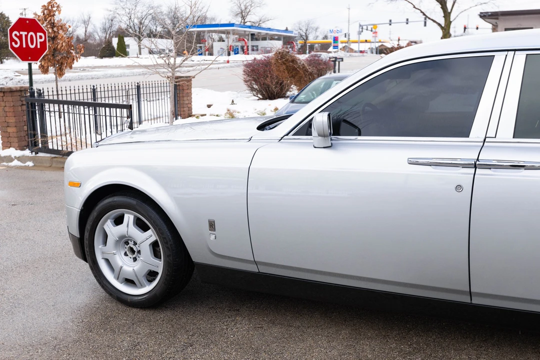 2004 Rolls-Royce Phantom VII - Image 3 of 12