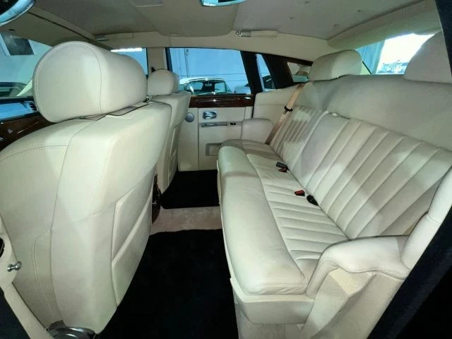2004 Rolls-Royce Phantom VII - Image 12 of 21