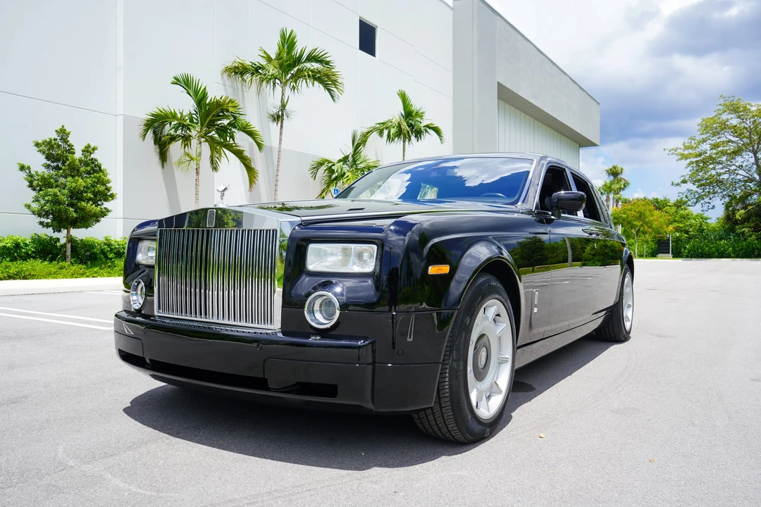 2004 Rolls-Royce Phantom VII - Image 7 of 31