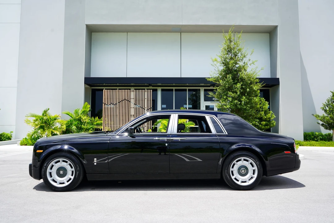 2004 Rolls-Royce Phantom VII - Image 18 of 31