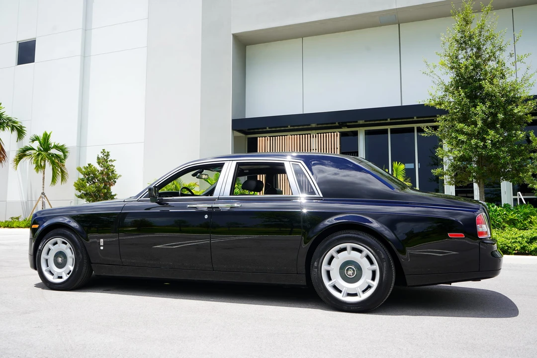 2004 Rolls-Royce Phantom VII - Image 20 of 31