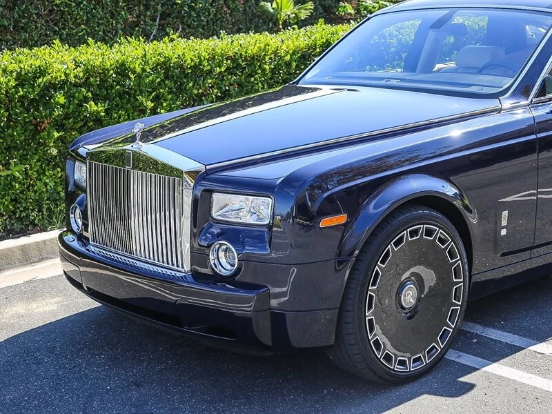 2004 Rolls-Royce Phantom VII - Image 9 of 21