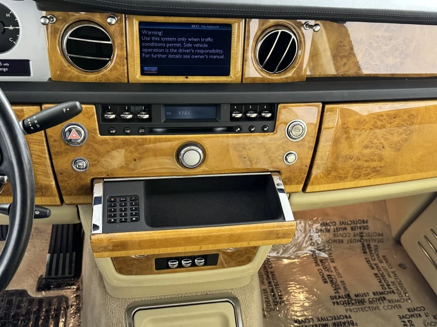2004 Rolls-Royce Phantom VII - Image 20 of 27