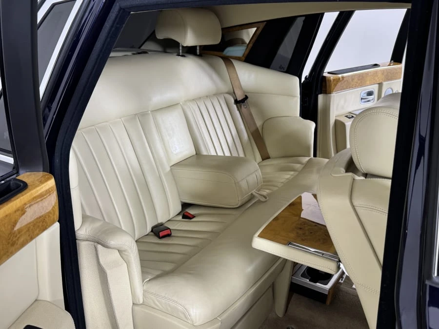2004 Rolls-Royce Phantom VII - Image 17 of 27