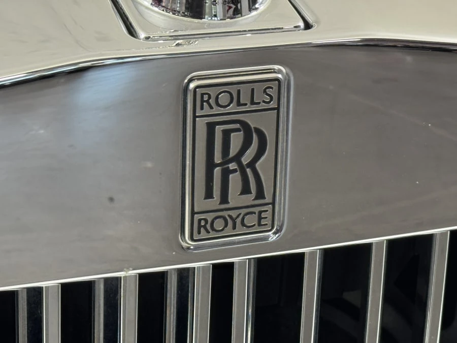2004 Rolls-Royce Phantom VII - Image 11 of 27