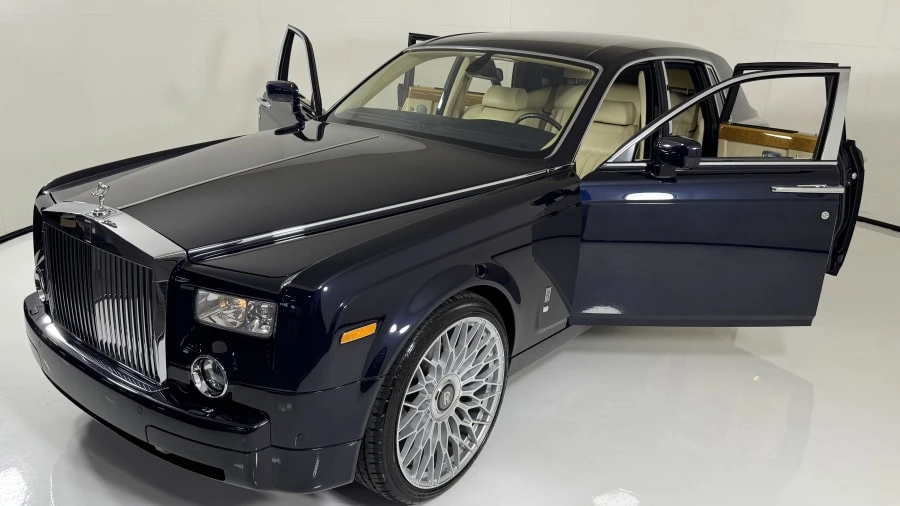 2004 Rolls-Royce Phantom VII - Image 9 of 27