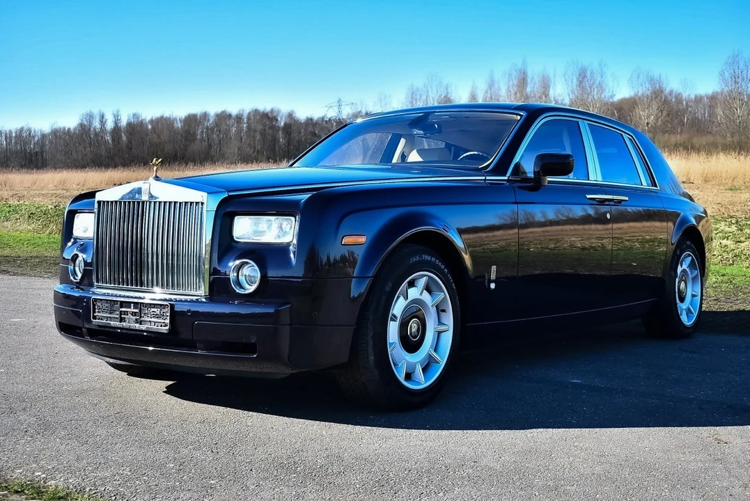 2004 Rolls-Royce Phantom VII - Image 2 of 30