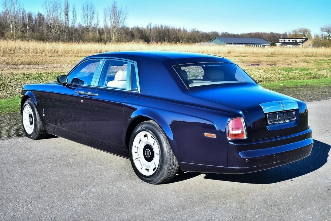 2004 Rolls-Royce Phantom VII - Image 15 of 30