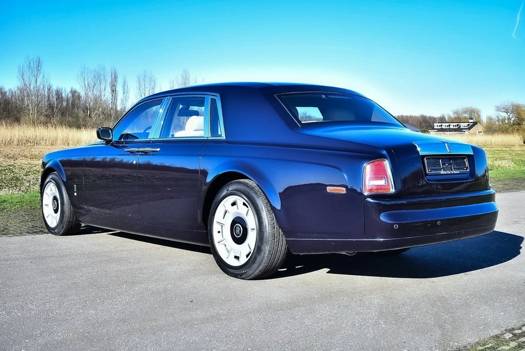 2004 Rolls-Royce Phantom VII - Image 16 of 30