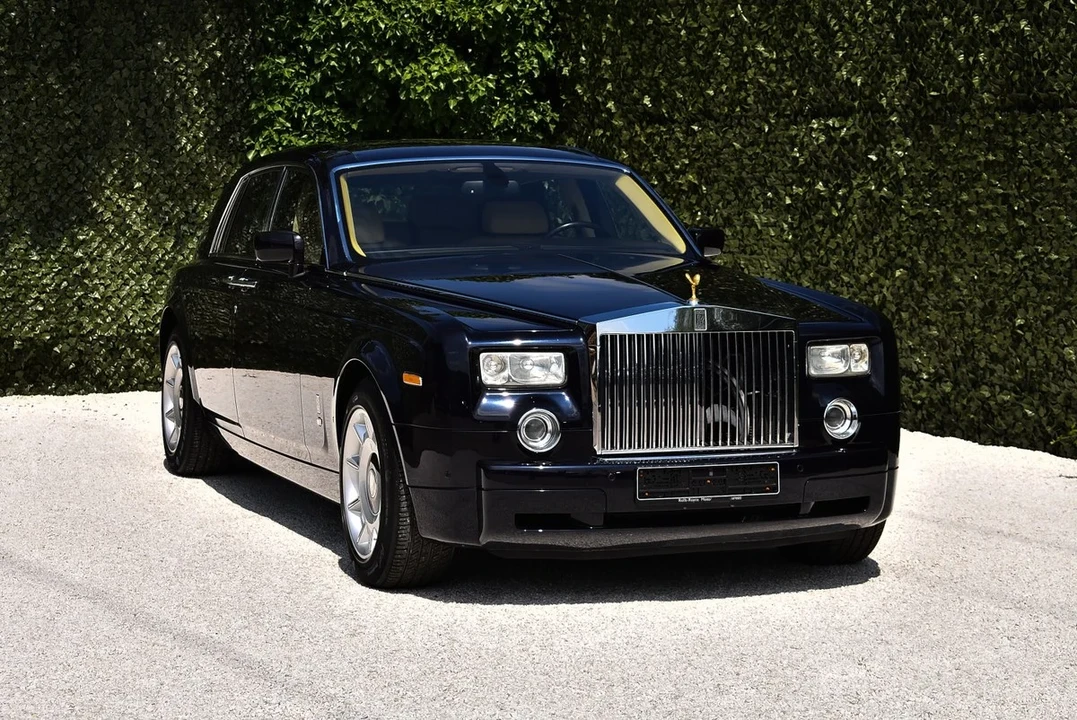 2004 Rolls-Royce Phantom VII - Image 4 of 31