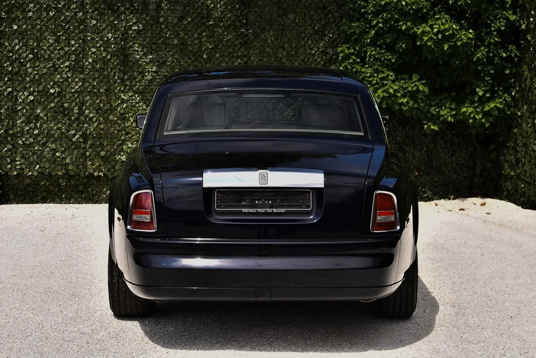 2004 Rolls-Royce Phantom VII - Image 8 of 31