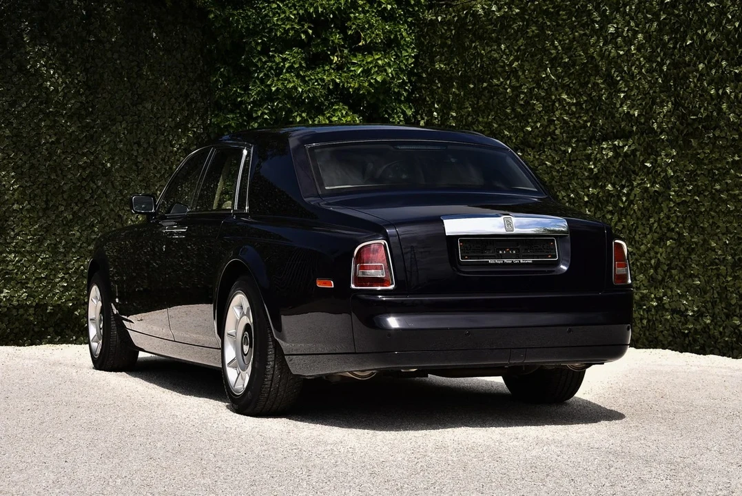 2004 Rolls-Royce Phantom VII - Image 11 of 31