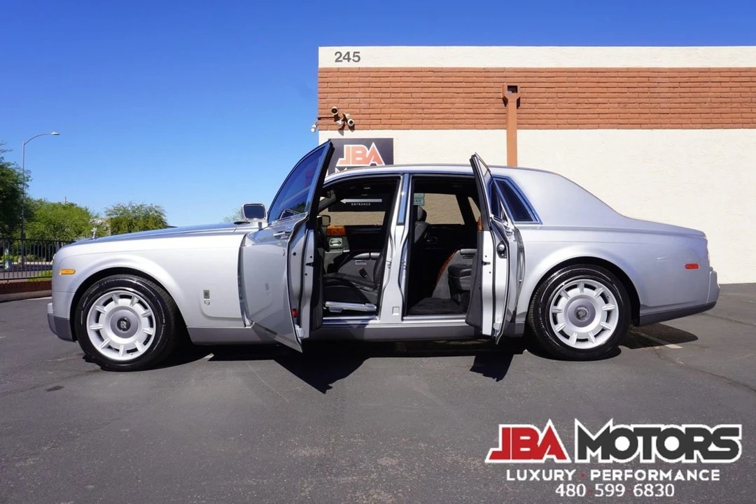 2004 Rolls-Royce Phantom VII - Image 10 of 12